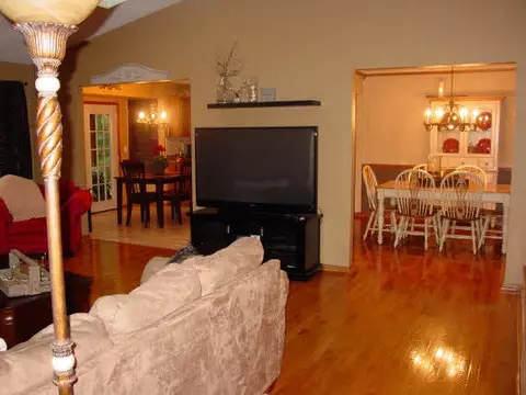 11609 Love Rd, Roscoe, IL 61073 photo 3