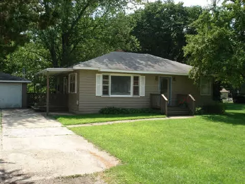 5369 Wallace Dr, Roscoe, IL 61073 photo 1