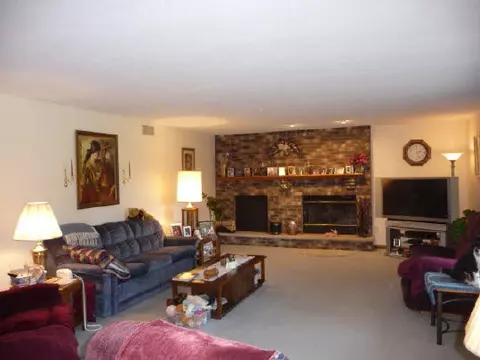 8558 Norris Ln, Capron, IL 61012 photo 3