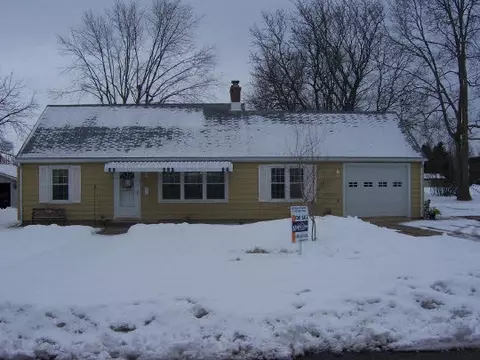 321 Warren St E, Rockton, IL 61072 photo 1