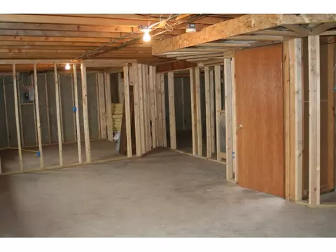 924 Quill Dr, Roscoe, IL 61073 photo 9