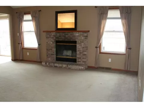 924 Quill Dr, Roscoe, IL 61073 photo 3