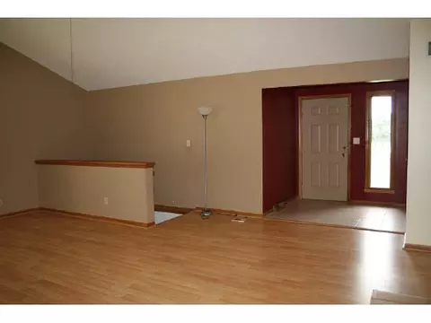 11051 Centennial Dr, Roscoe, IL 61073 photo 3