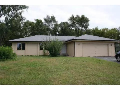 11051 Centennial Dr, Roscoe, IL 61073 photo 1