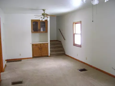 1223 Garfield Ave, Beloit, WI 53511 photo 4