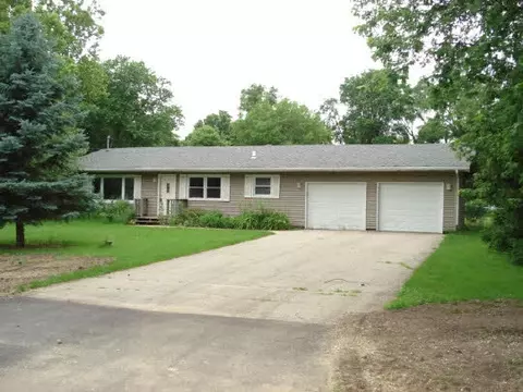 5352 Wallace Dr, Roscoe, IL 61073 photo 1