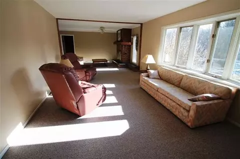 6816 Westgate, Roscoe, IL 61073 photo 2