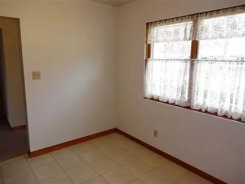 803 Rhoads Pl, Oregon, IL 61061 photo 8
