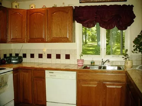 2004 Baintree, Lake Summerset, IL 61019 photo 2