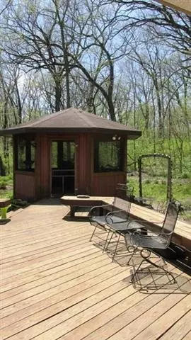 5100 Hamlet Cir, Byron, IL 61010 photo 24
