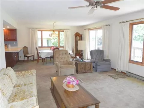 1955 Baintree, Lake Summerset, IL 61019 photo 12