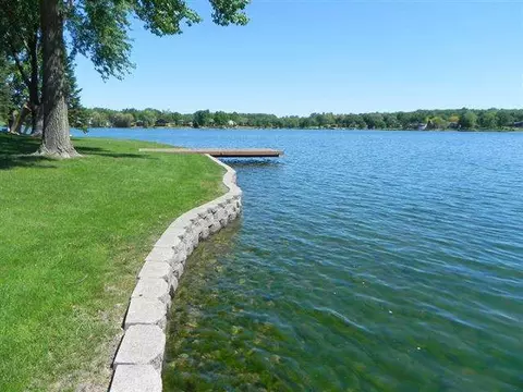 1955 Baintree, Lake Summerset, IL 61019 photo 11
