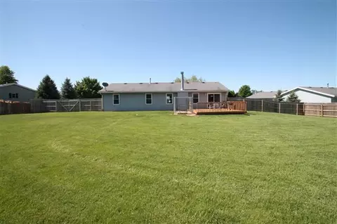 9765 Redfield, Roscoe, IL 61073 photo 15