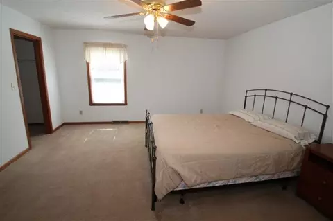 9765 Redfield, Roscoe, IL 61073 photo 11