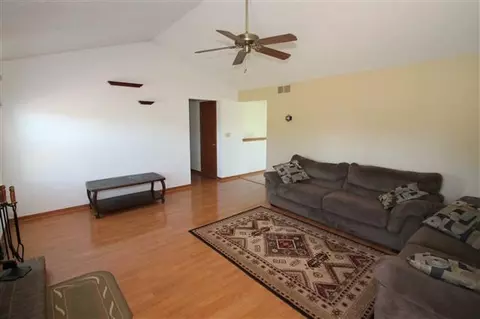 9765 Redfield, Roscoe, IL 61073 photo 7