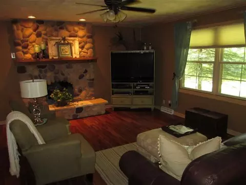 10258 Ray Dr, Roscoe, IL 61073 photo 7
