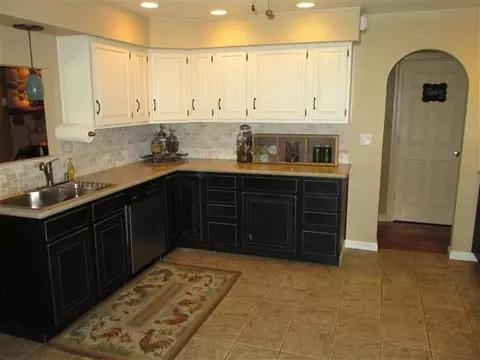 10258 Ray Dr, Roscoe, IL 61073 photo 3