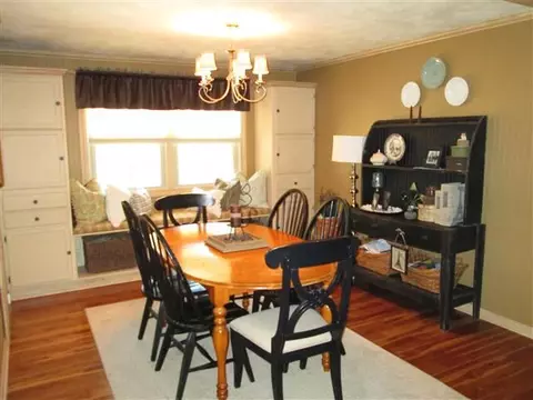 10258 Ray Dr, Roscoe, IL 61073 photo 5