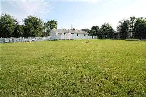 6453 Greystone Dr, Roscoe, IL 61073 photo 18