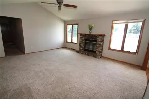 6453 Greystone Dr, Roscoe, IL 61073 photo 8