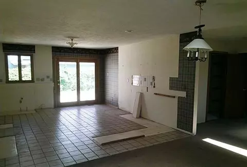 310 W 3rd St, Byron, IL 61010 photo 3
