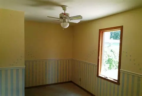 310 W 3rd St, Byron, IL 61010 photo 7