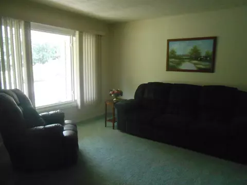 5996 Kelmor St, Roscoe, IL 61073 photo 7