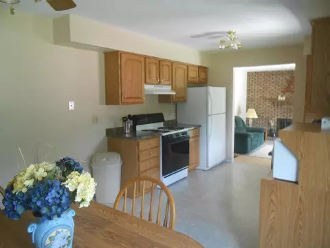5996 Kelmor St, Roscoe, IL 61073 photo 10