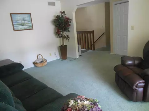 5996 Kelmor St, Roscoe, IL 61073 photo 6
