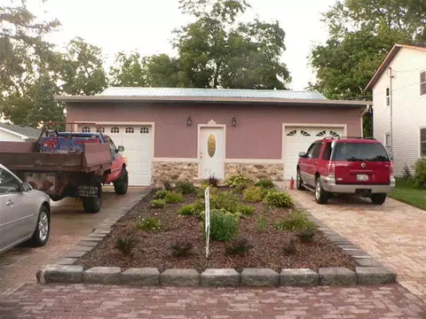 125 E North St, Capron, IL 61012 photo 2