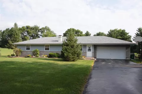 6440 Elevator Rd, Roscoe, IL 61073 photo 1