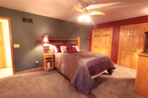 6440 Elevator Rd, Roscoe, IL 61073 photo 10