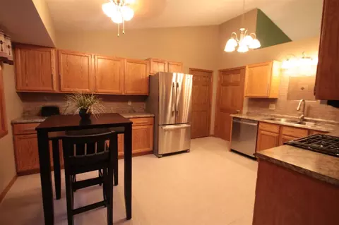 6440 Elevator Rd, Roscoe, IL 61073 photo 8