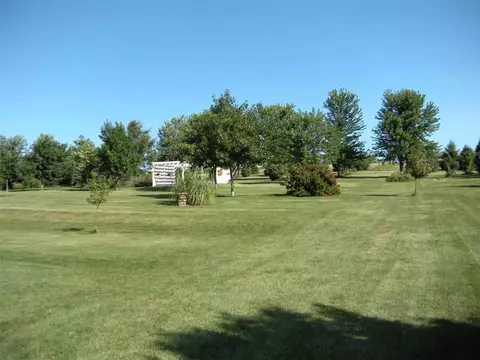 17977 Laube Rd, Davis, IL 61019 photo 4
