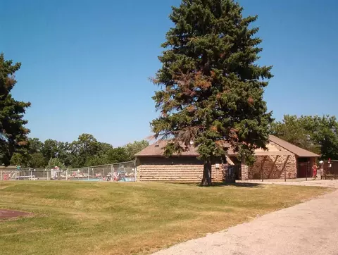1649 Larchmont, Lake Summerset, IL 61019 photo 14