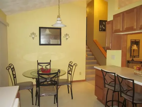 11230 Downing Ln, Roscoe, IL 61073 photo 6