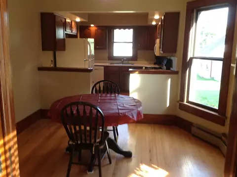 213 W 6th St, Pecatonica, IL 61063 photo 5