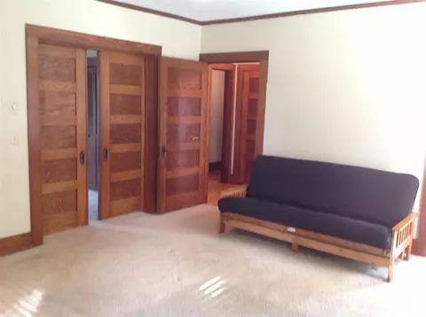 213 W 6th St, Pecatonica, IL 61063 photo 8