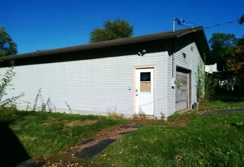 308 E Riverview Dr, Byron, IL 61010 photo 2