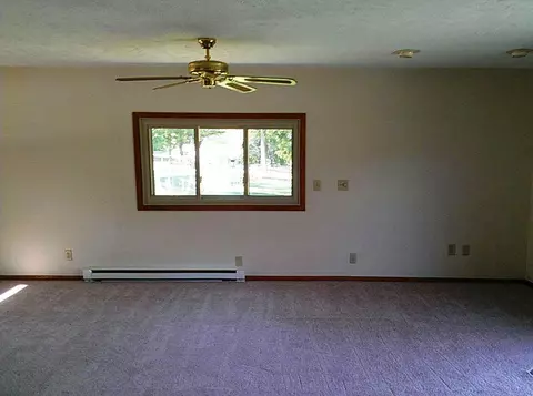 308 E Riverview Dr, Byron, IL 61010 photo 7