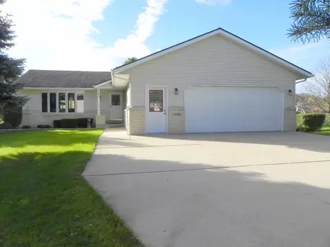 1019 Spring Ct, Lake Summerset, IL 61019 photo 1