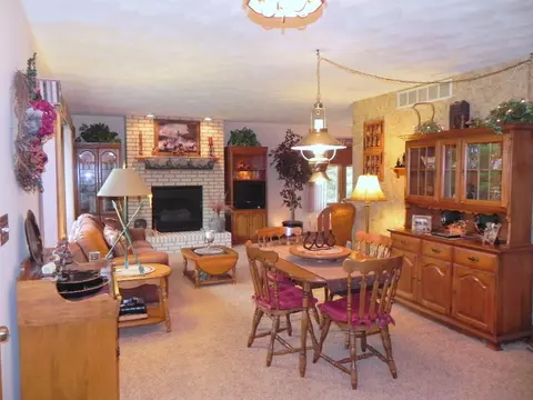 1019 Spring Ct, Lake Summerset, IL 61019 photo 9