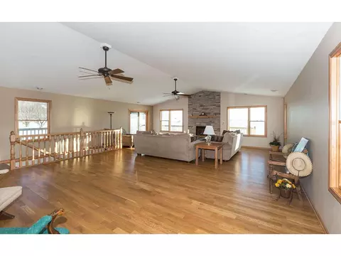 14450 Saunders Rd, Pecatonica, IL 61063 photo 3