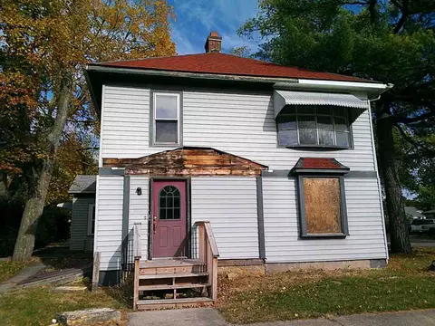 133 E 2nd St, Byron, IL 61010 photo 2