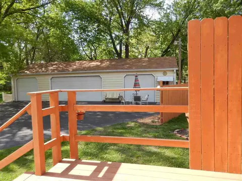 623 E Chamberlin St, Dixon, IL 61021 photo 3