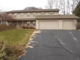 6537 Erin Way, Roscoe, IL 61073 photo 1