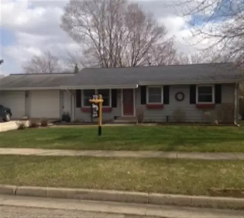 2236 Knollview Dr, Beloit, WI 53511 photo 1