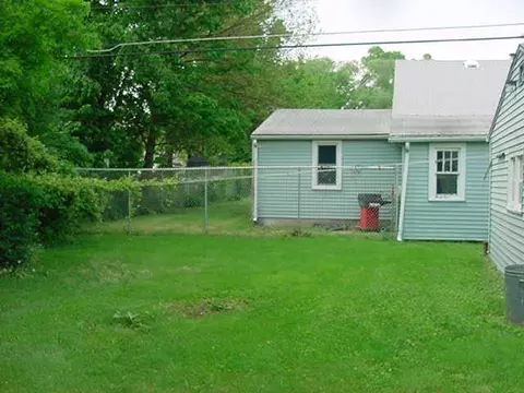 4200 N Compton, Rockford, IL 61101 photo 3
