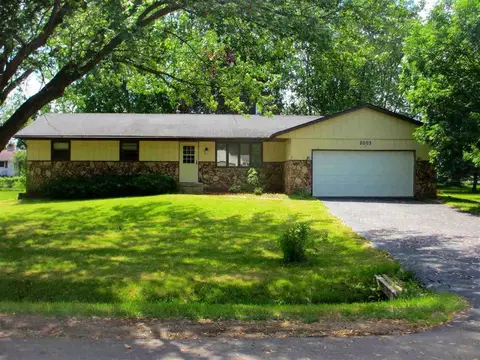 2003 Lancaster Rd, Cherry Valley, IL 61016 photo 1