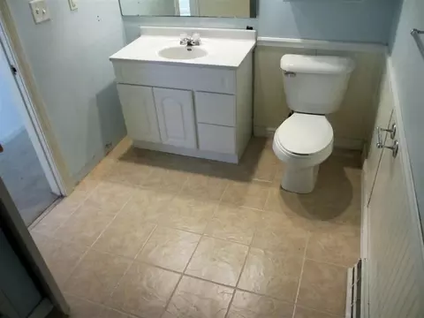 2003 Lancaster Rd, Cherry Valley, IL 61016 photo 8